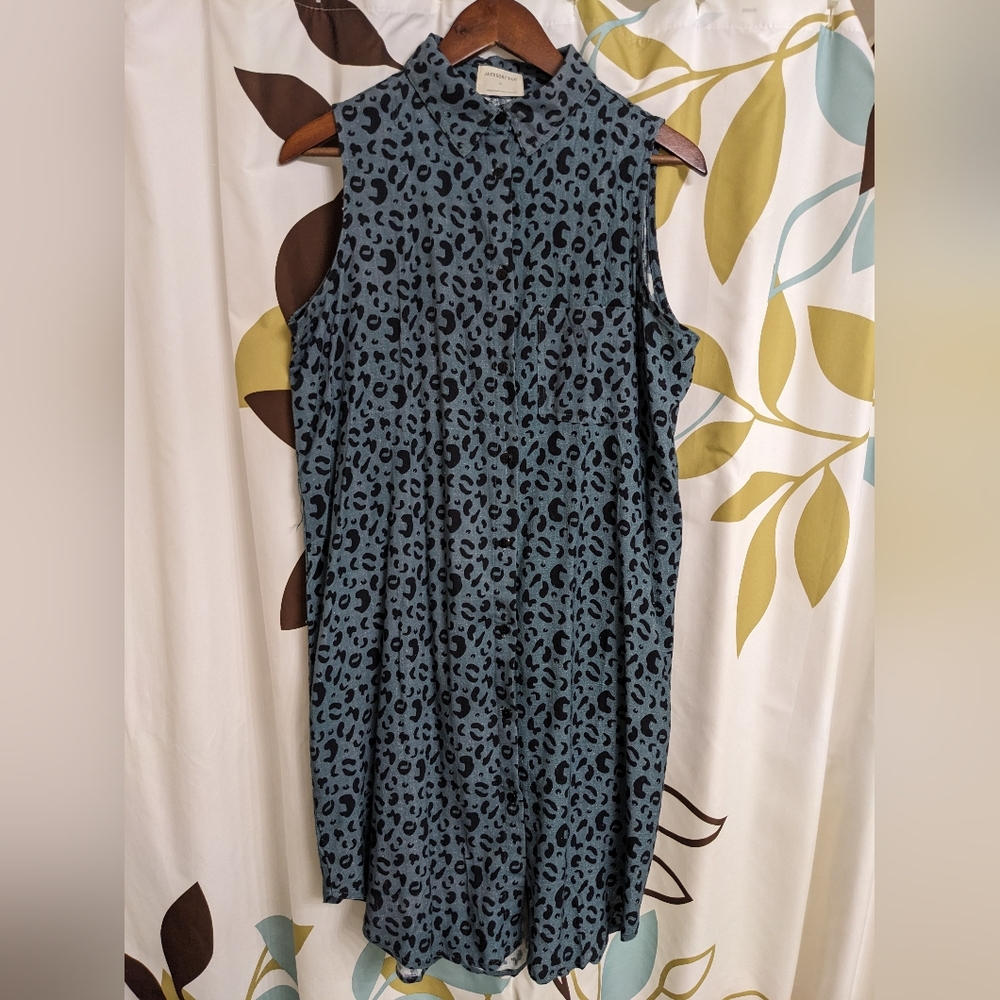 Jackson Rowe Blue Leopard Shirtdress XS